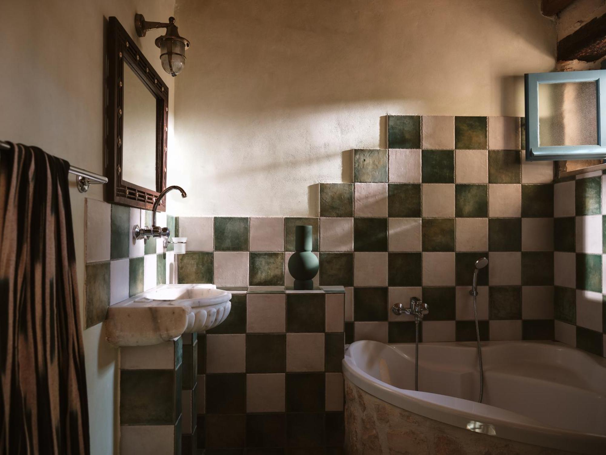 Appartement Strofilia Stone Residences